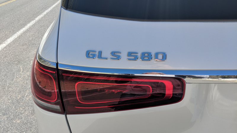 Illustration for article titled The Mercedes-Benz GLS 2020 has impossible shoes to fill